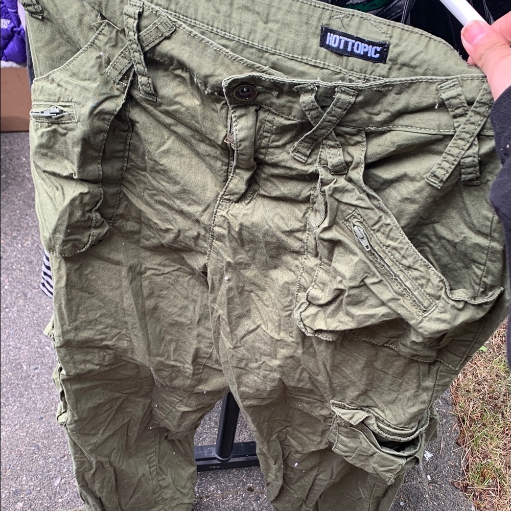 Hot Topic Olive Green Cargo Pants